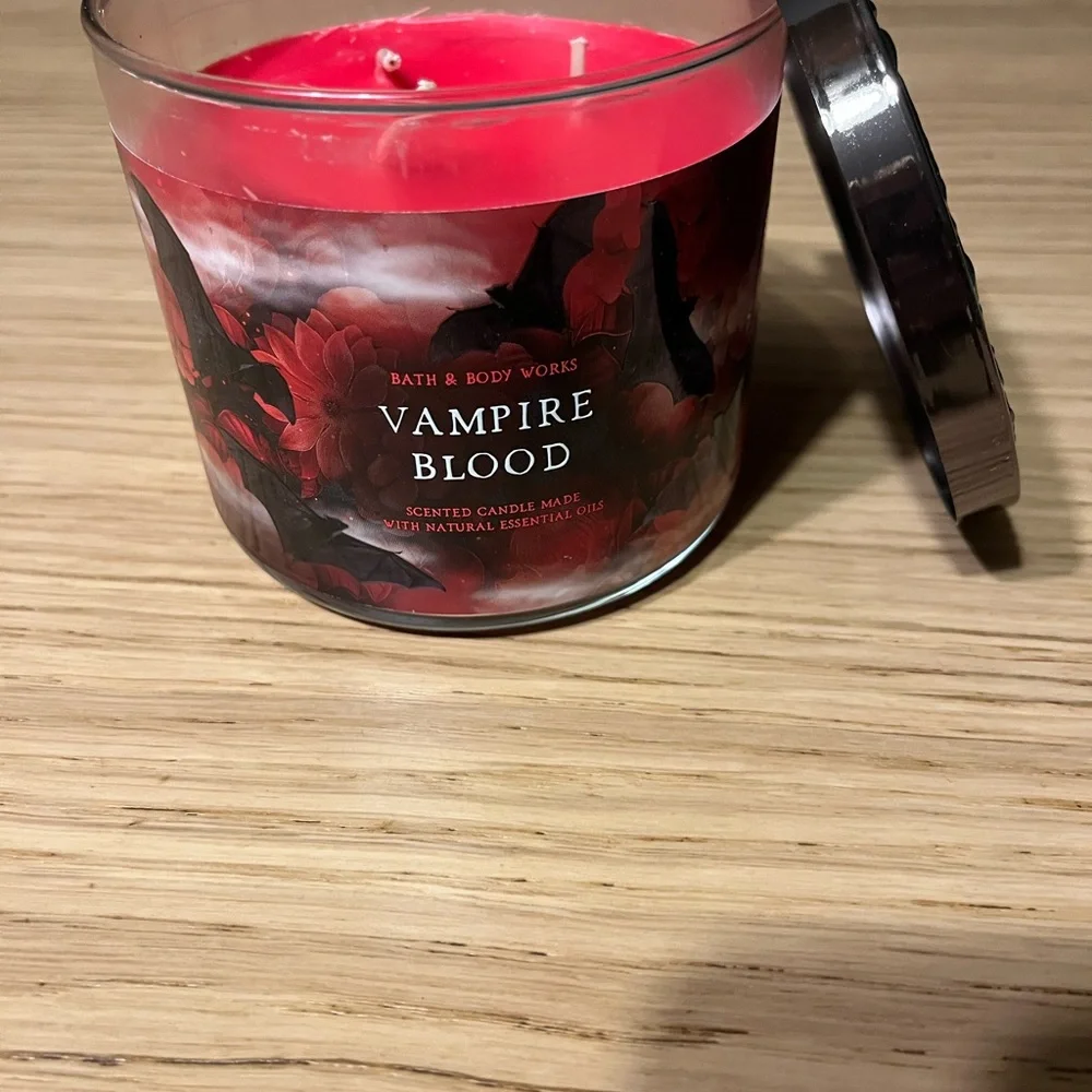 Bath & Body Works 3 Wick Candle. Vampire  Blood.